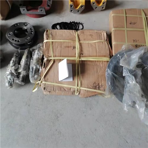 山推挖掘机配件