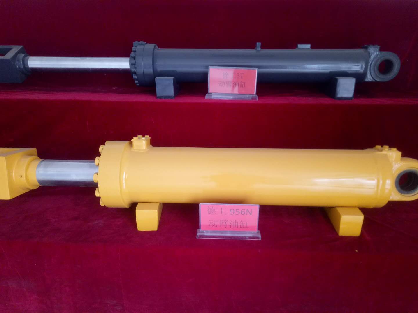 山推挖掘机配件